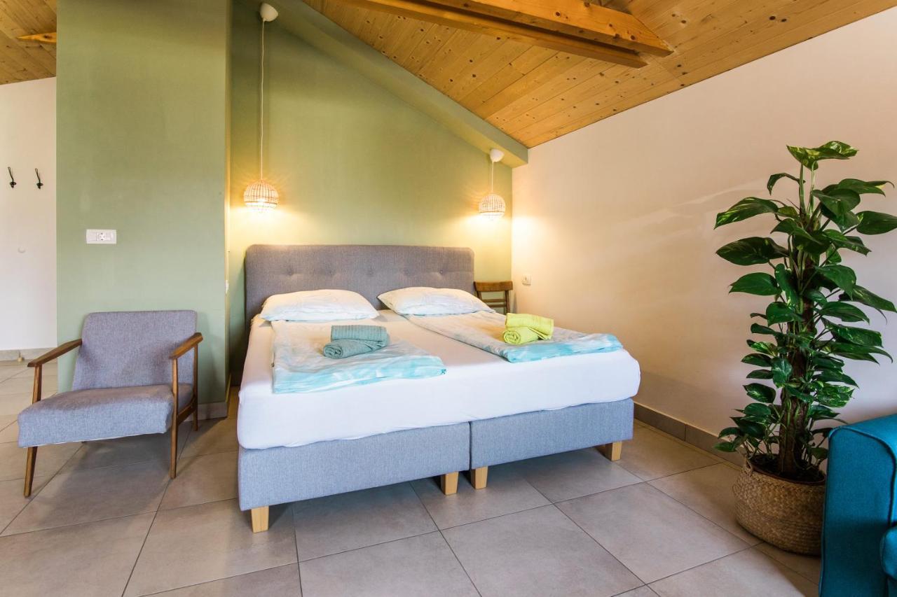 Pr' Petrcu Apartment Tolmin Bagian luar foto
